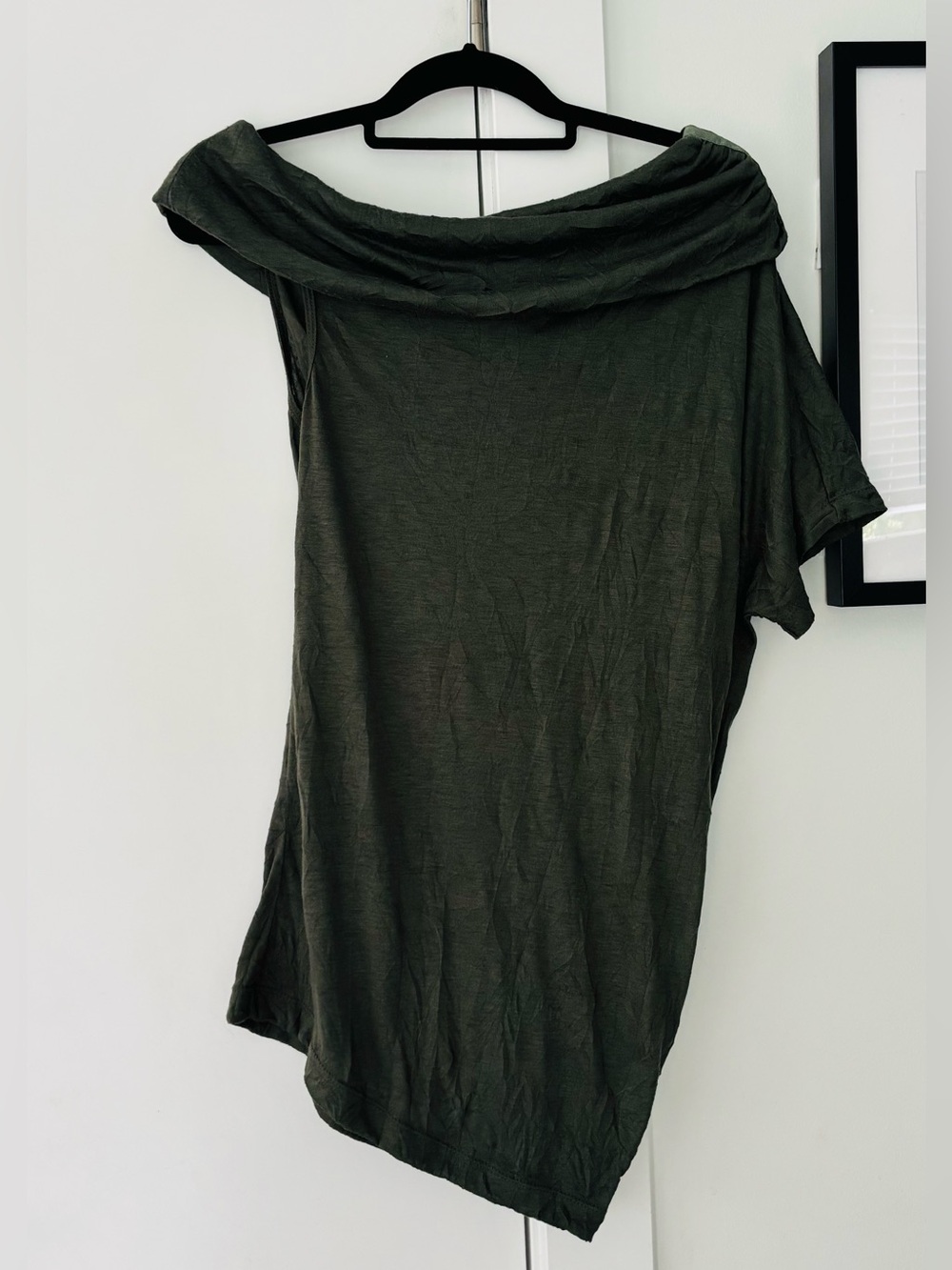 Maria Valentina Dark Olive Green Crinkle Fabric asymmetrical size small one slee